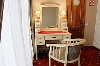 Сауны гостиничного комплекса «Червона Калина» на Днепре відгуки, лазня/сауна Киев Деснянский район Проспект Романа Шухевича 7, Парк Муромец (Северний мост), фото, адреса з картою проїзду.