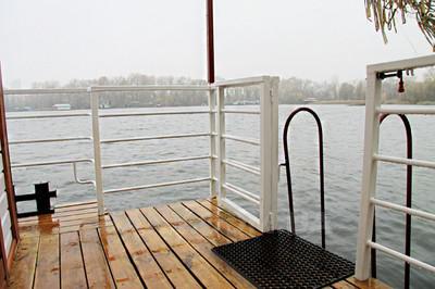 Сауны гостиничного комплекса «Червона Калина» на Днепре відгуки, лазня/сауна Киев Деснянский район Проспект Романа Шухевича 7, Парк Муромец (Северний мост), фото, адреса з картою проїзду.