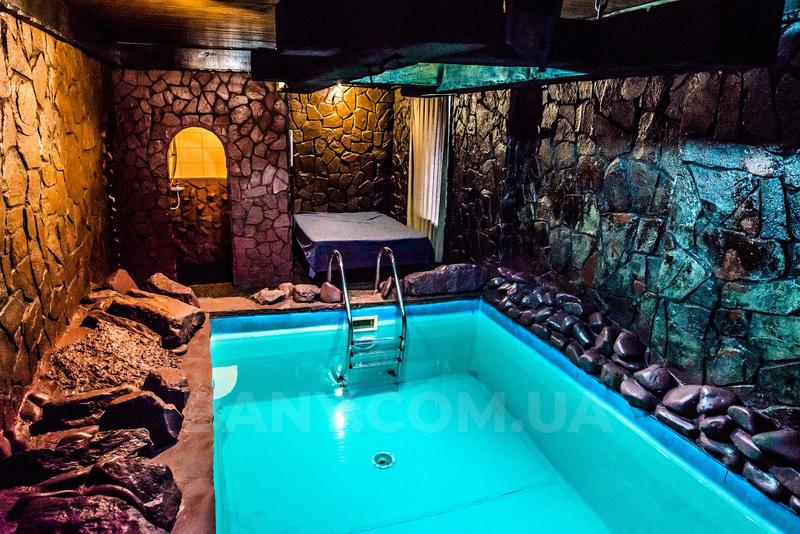 Sauna on firewood «Chateau Mystic» / with Warm and Cold pools!! reviews, bath/sauna Kyiv Darnitsky district Bortnichi, Evgeny Kharchenko St., 39, photo, address with a travel card.