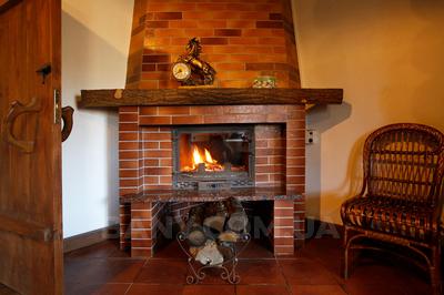 Баня на дровах «Райське озеро» відгуки, лазня/сауна Киев Деснянский район 7 километр трассы Киев-Погребы (пару километров от Троещины), фото, адреса з картою проїзду.