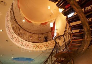 Банно-развлекательный комплекс с профессиональным караоке Travel Club №1 в Киеве відгуки, лазня/сауна Киев Днепровский район просп. Возз'єднання, 15, фото, адреса з картою проїзду.